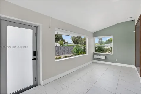 1130 NW 57th Street Miami FL 33127