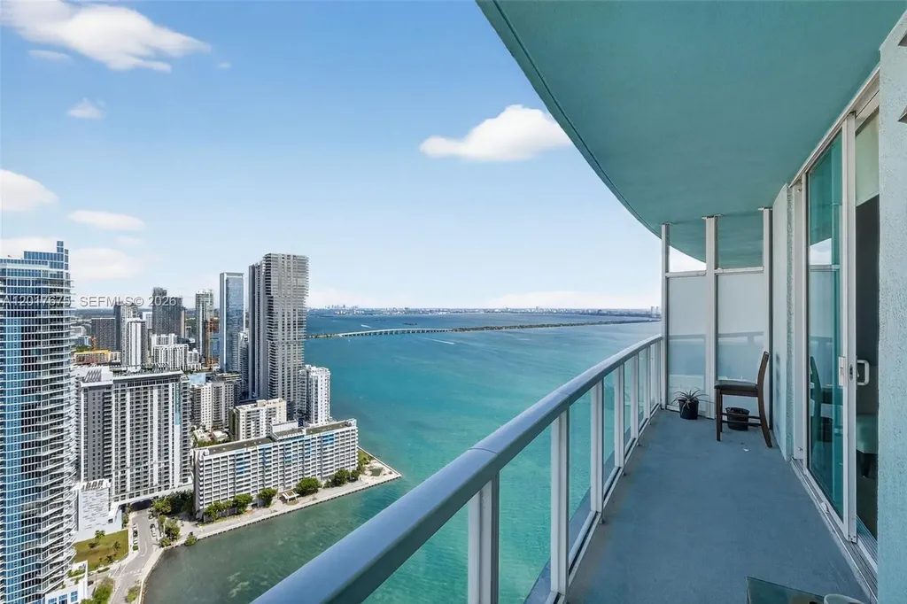 Miami FL 33132