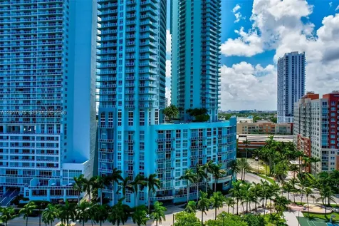 Miami FL 33132