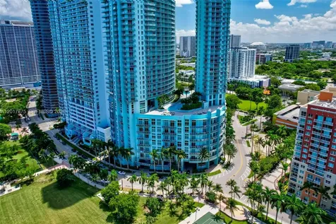 Miami FL 33132