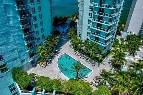 Miami FL 33132