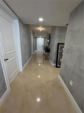 1800 S Ocean Drive Hallandale Beach FL 33009