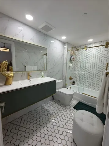 1800 S Ocean Drive Hallandale Beach FL 33009