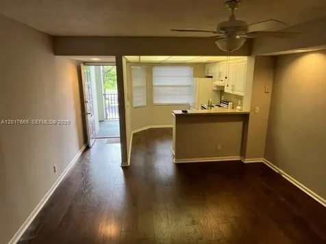 1300 SW 130th Avenue Pembroke Pines FL 33027
