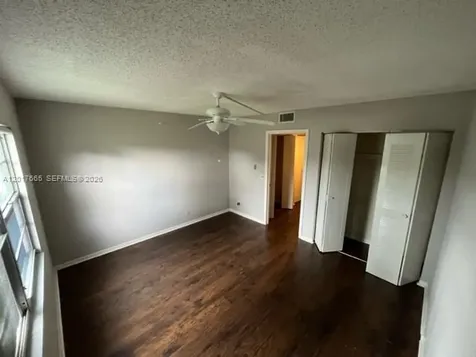 1300 SW 130th Avenue Pembroke Pines FL 33027