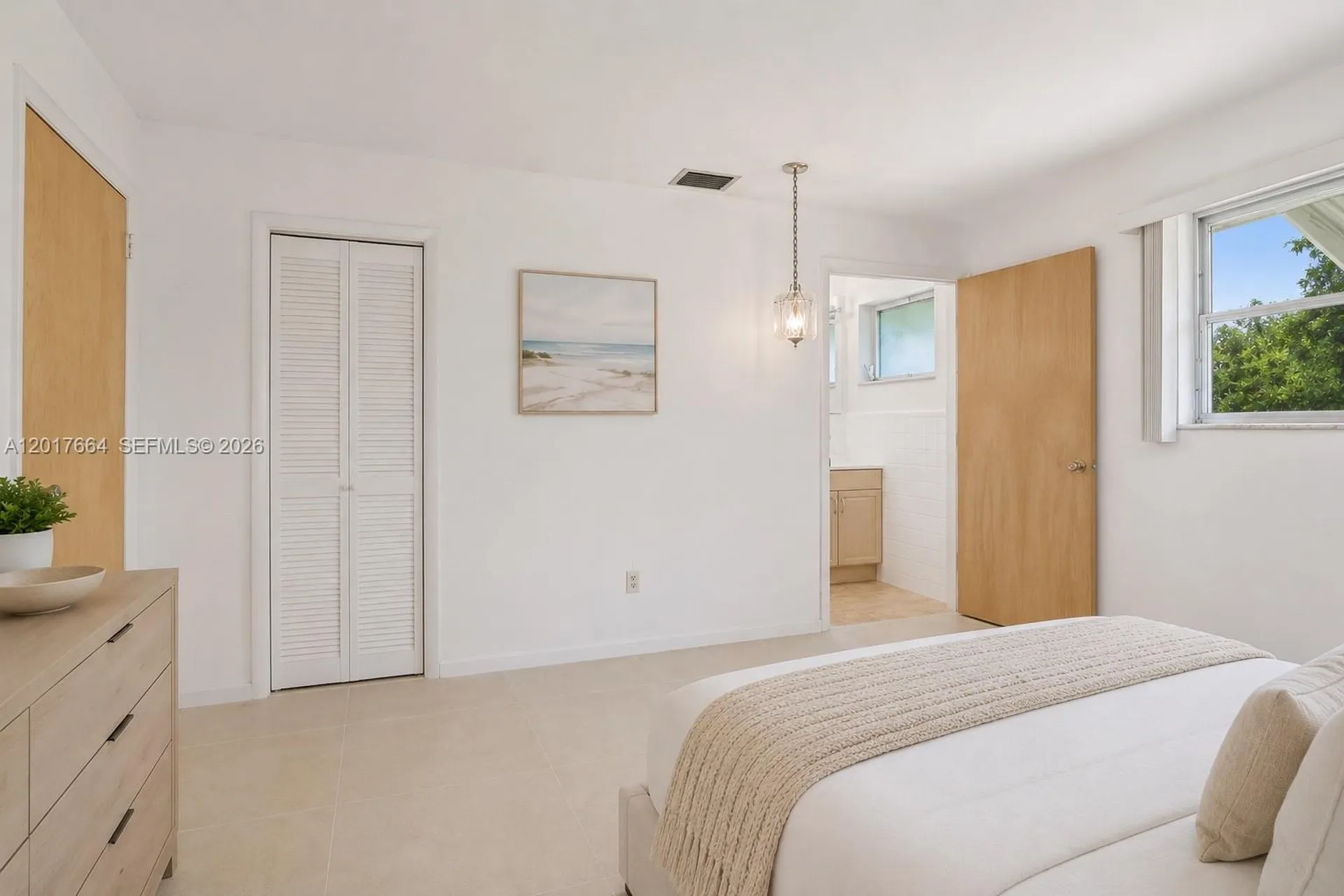 3925 Washington Street Hollywood FL 33021