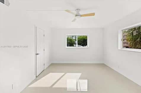 319 NE 14th Avenue Hallandale Beach FL 33009