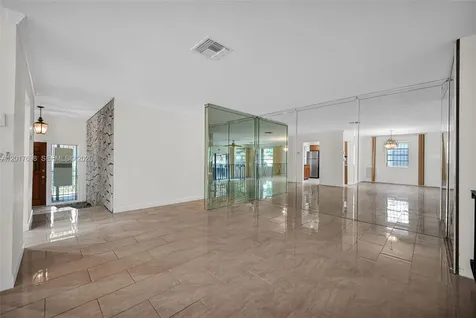 244 NW 43rd Street Miami FL 33127