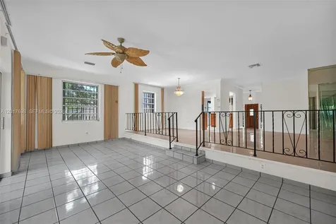 244 NW 43rd Street Miami FL 33127