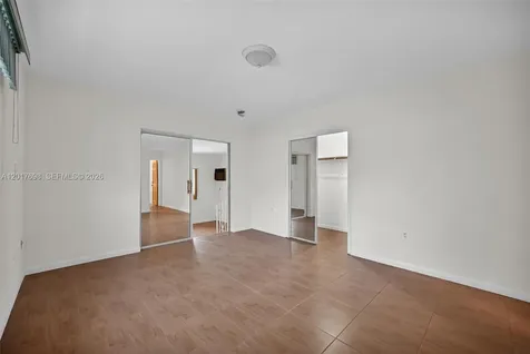 244 NW 43rd Street Miami FL 33127