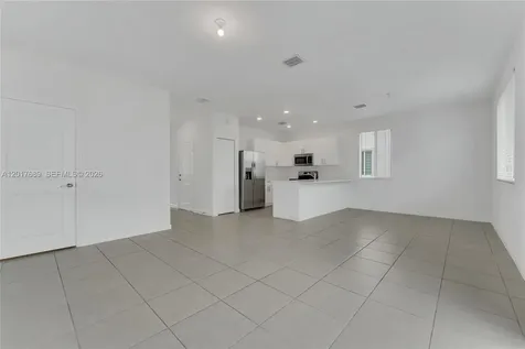 725 SE 14th Court Homestead FL 33034