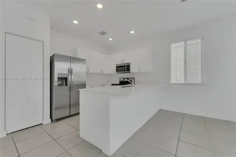 725 SE 14th Court Homestead FL 33034