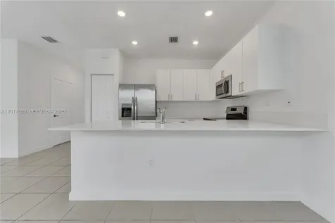 725 SE 14th Court Homestead FL 33034