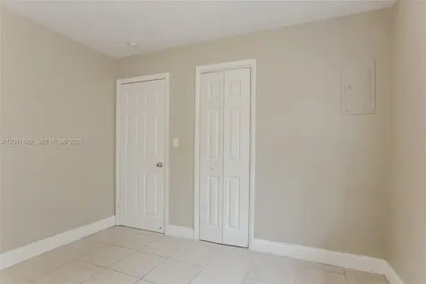 4030 NW 8th Terrace Oakland Park FL 33309