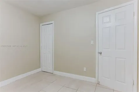 4030 NW 8th Terrace Oakland Park FL 33309