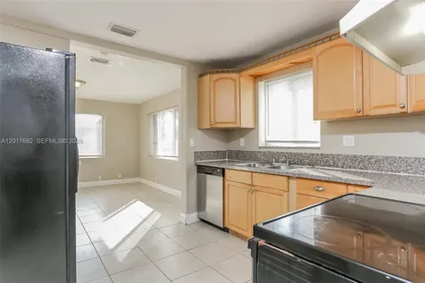 4030 NW 8th Terrace Oakland Park FL 33309