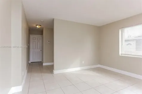 4030 NW 8th Terrace Oakland Park FL 33309