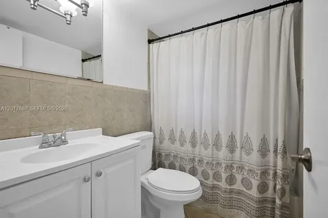 2920 SW 28th Terrace Miami FL 33133