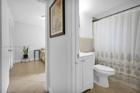 2920 SW 28th Terrace Miami FL 33133