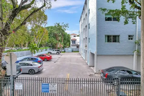 2920 SW 28th Terrace Miami FL 33133