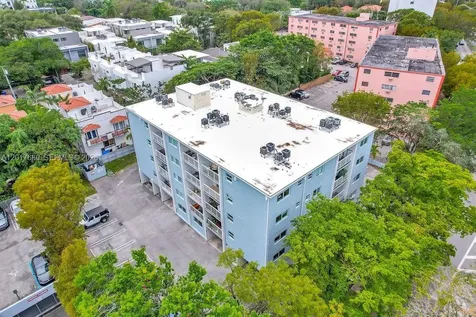 2920 SW 28th Terrace Miami FL 33133