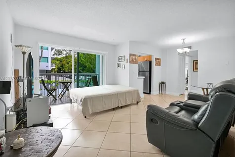 2920 SW 28th Terrace Miami FL 33133