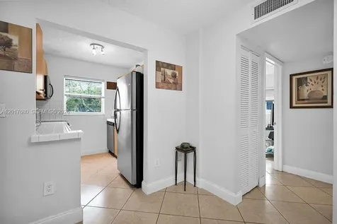 2920 SW 28th Terrace Miami FL 33133