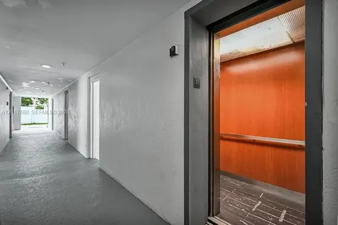 2920 SW 28th Terrace Miami FL 33133