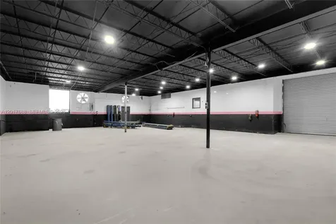 4725 E 10th Avenue Hialeah FL 33013
