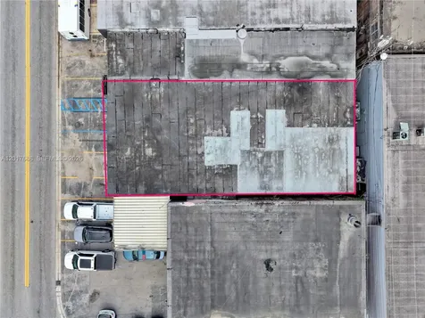 4725 E 10th Avenue Hialeah FL 33013