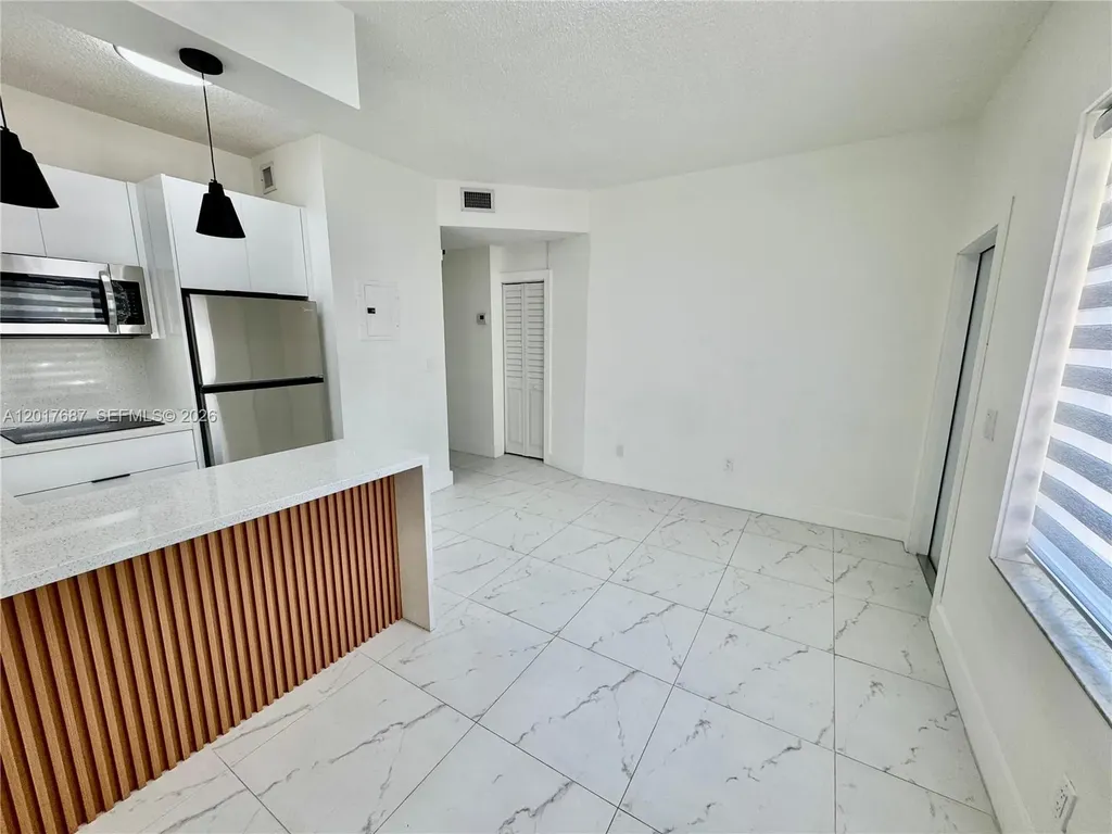 421 NW 13th Avenue Miami FL 33125