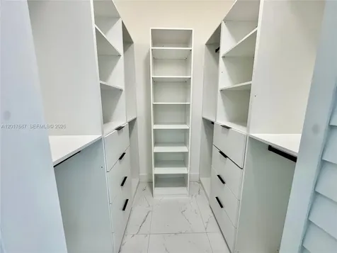 421 NW 13th Avenue Miami FL 33125