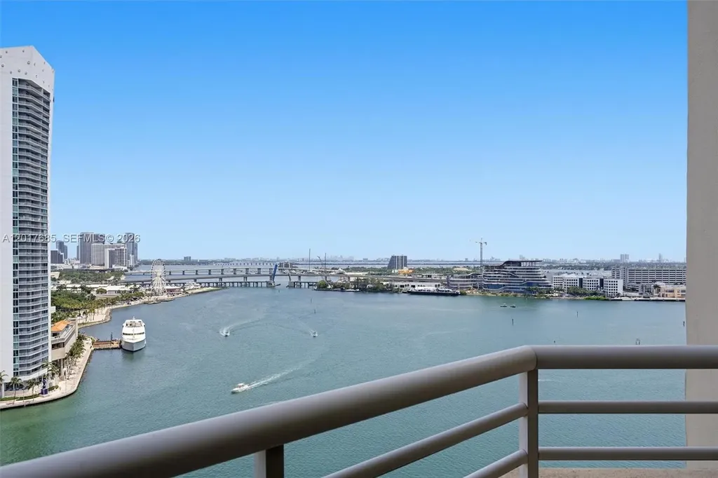 888 Brickell Key Drive Miami FL 33131
