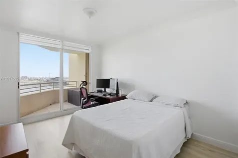 888 Brickell Key Drive Miami FL 33131