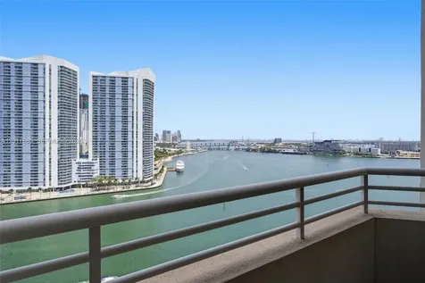 888 Brickell Key Drive Miami FL 33131