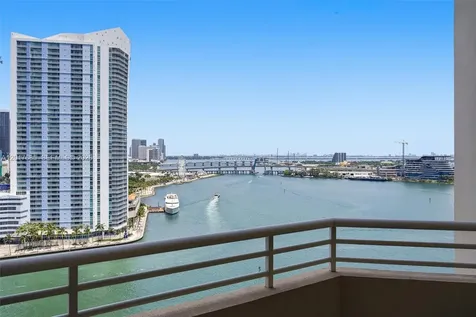 888 Brickell Key Drive Miami FL 33131