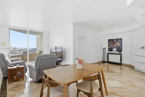 888 Brickell Key Drive Miami FL 33131