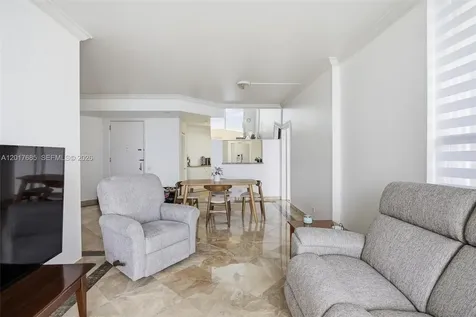 888 Brickell Key Drive Miami FL 33131