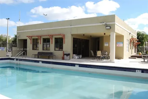 680 NW 114th Avenue Sweetwater FL 33172