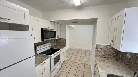 680 NW 114th Avenue Sweetwater FL 33172