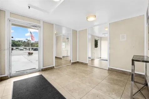 7100 NW 17th Street Plantation FL 33313