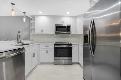 7100 NW 17th Street Plantation FL 33313