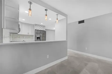 7100 NW 17th Street Plantation FL 33313