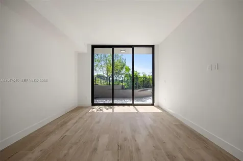 3034 Oak Avenue Coconut Grove FL 33133