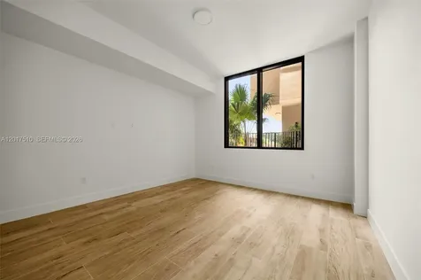 3034 Oak Avenue Coconut Grove FL 33133