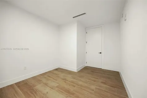 3034 Oak Avenue Coconut Grove FL 33133