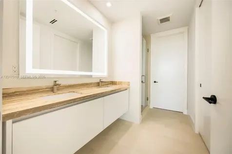 3034 Oak Avenue Coconut Grove FL 33133