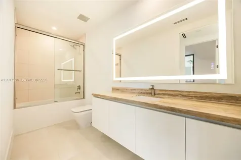 3034 Oak Avenue Coconut Grove FL 33133
