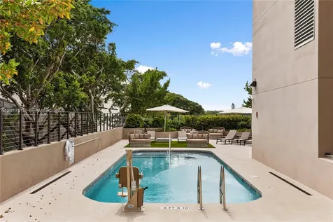 3034 Oak Avenue Coconut Grove FL 33133