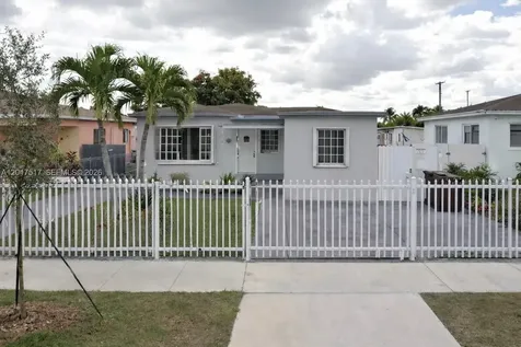 538 E 13th Street Hialeah FL 33010